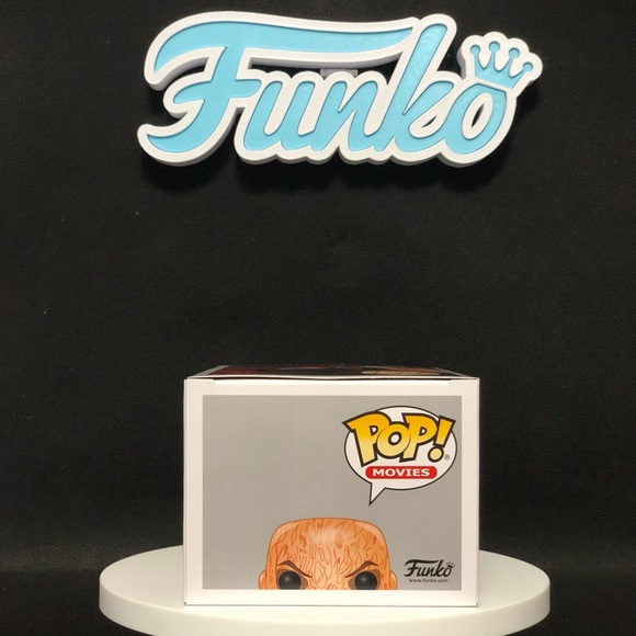 Freddy Krueger with Needle Fingers- 224 (Special Edition)- Mint Condition- Funko - Picture 6 of 8